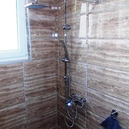 Golub Sevojno 아파트