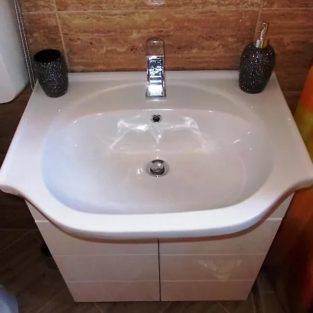 아파트 Golub Sevojno 우지체